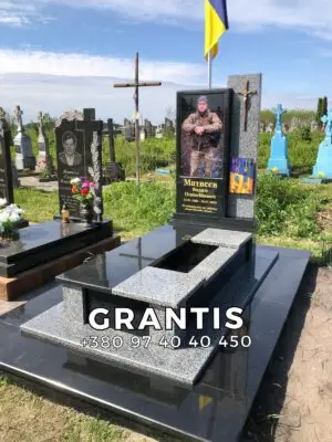 Військовий - 002